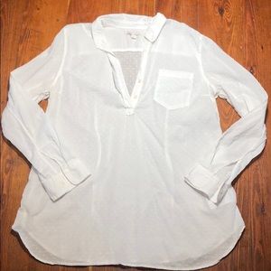 Gap maternity white button up shirt
